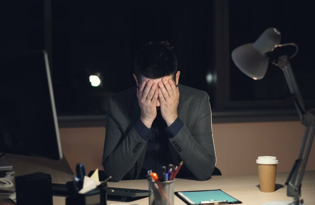 High-earning man says he is constantly stressed and “in tears” at work