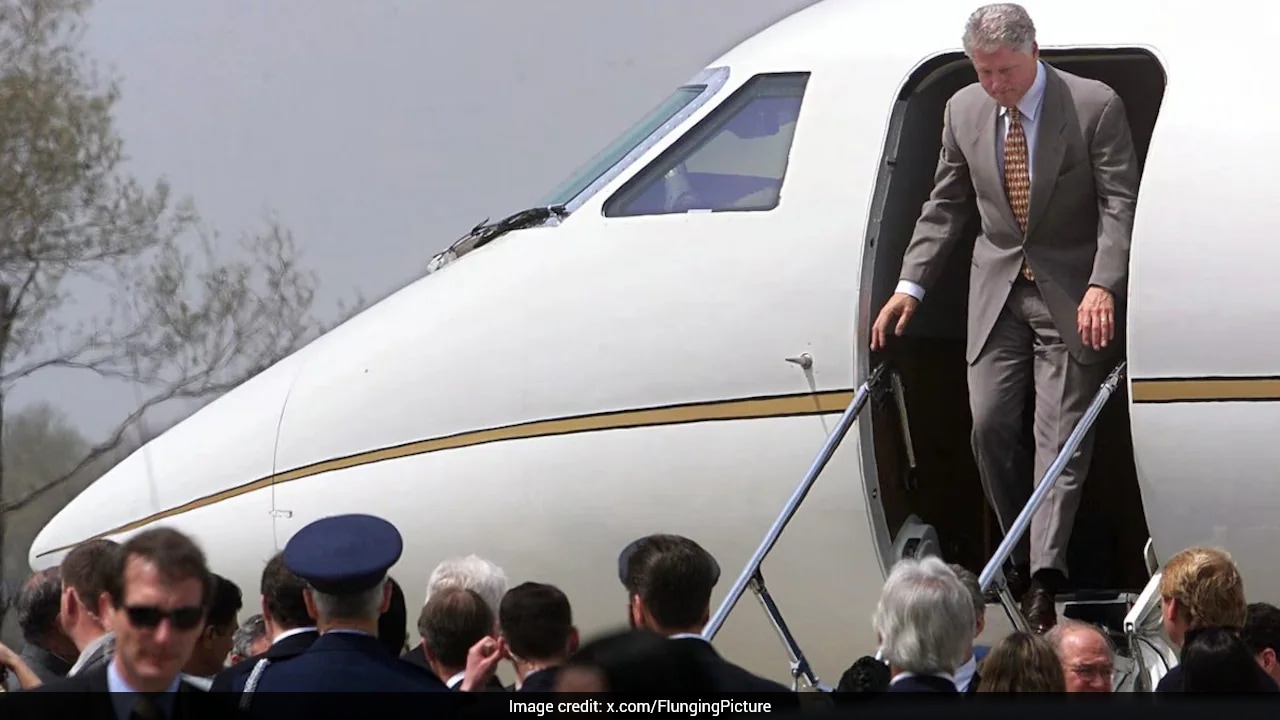 When Bill Clinton Used A Secret Decoy Plane During 2000 India-Pak Travel