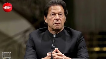 Big Setback For Shehbaz Sharif Govt: Pakistan SC Returns Plea Against Imran Khan's Hospital Transfer
