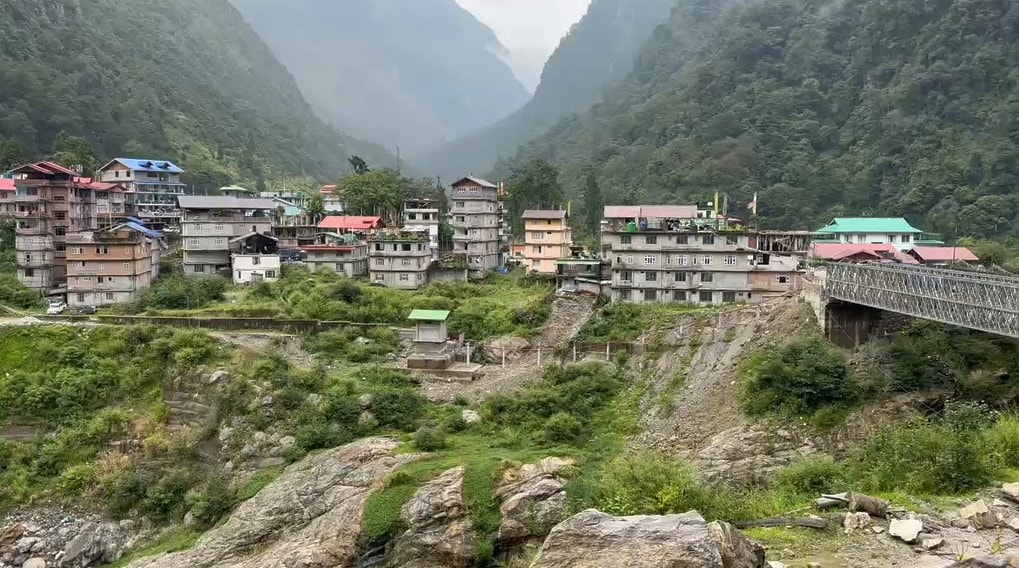 The Taramchu stretch is a lifeline for Lachen, where difficult terrain and recurring natural calamities often disrupt connectivity with the rest of the district