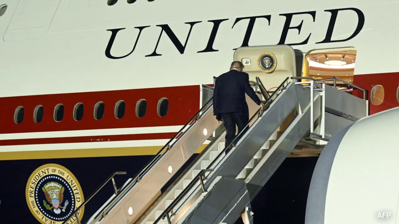 Trump Switched Planes Over Iran Threat, But Left Aides, Journalists Behind