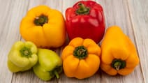 Nutritionist Explains How To Eat Red And Yellow Capsicum For Its Benefits