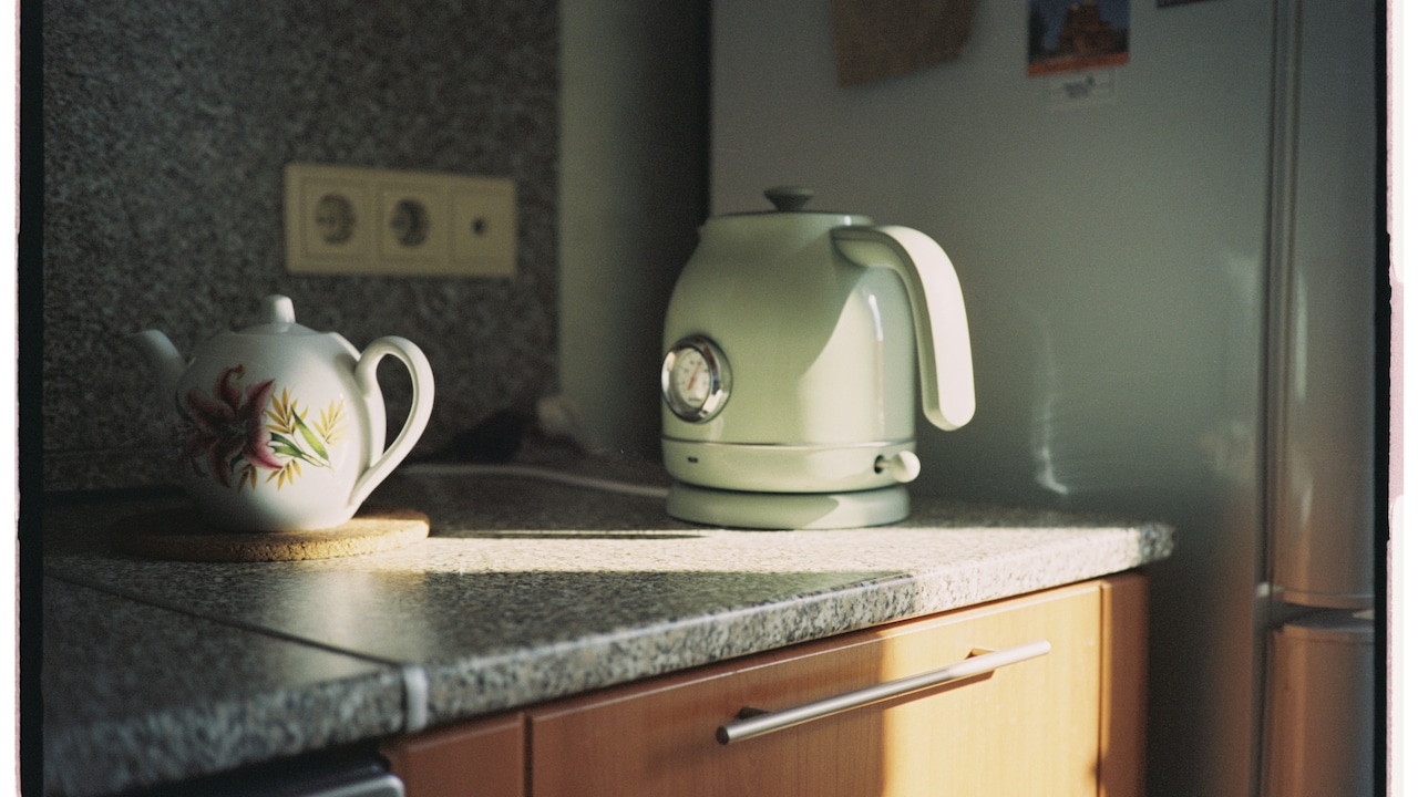 Electric Kettle Switches Off Before Boiling? 10 Causes And Fixes Electric Kettle Switches Off Before Boiling? 10 Causes And Fixes