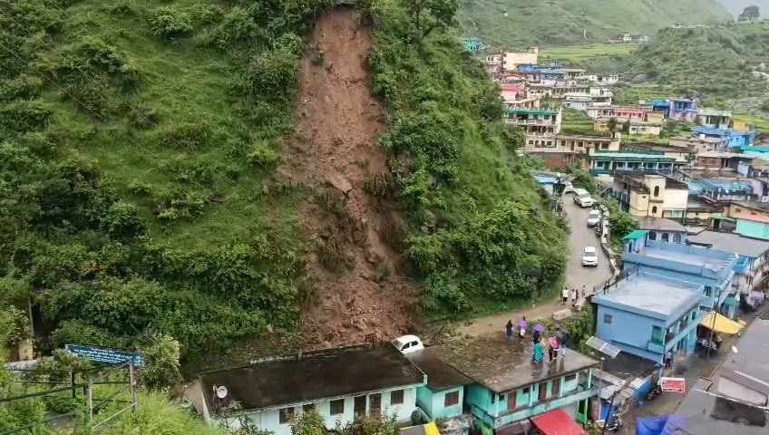 उतराखंड में भारी बारिश हो गई. उतराखंड में भारी बारिश हो गई.