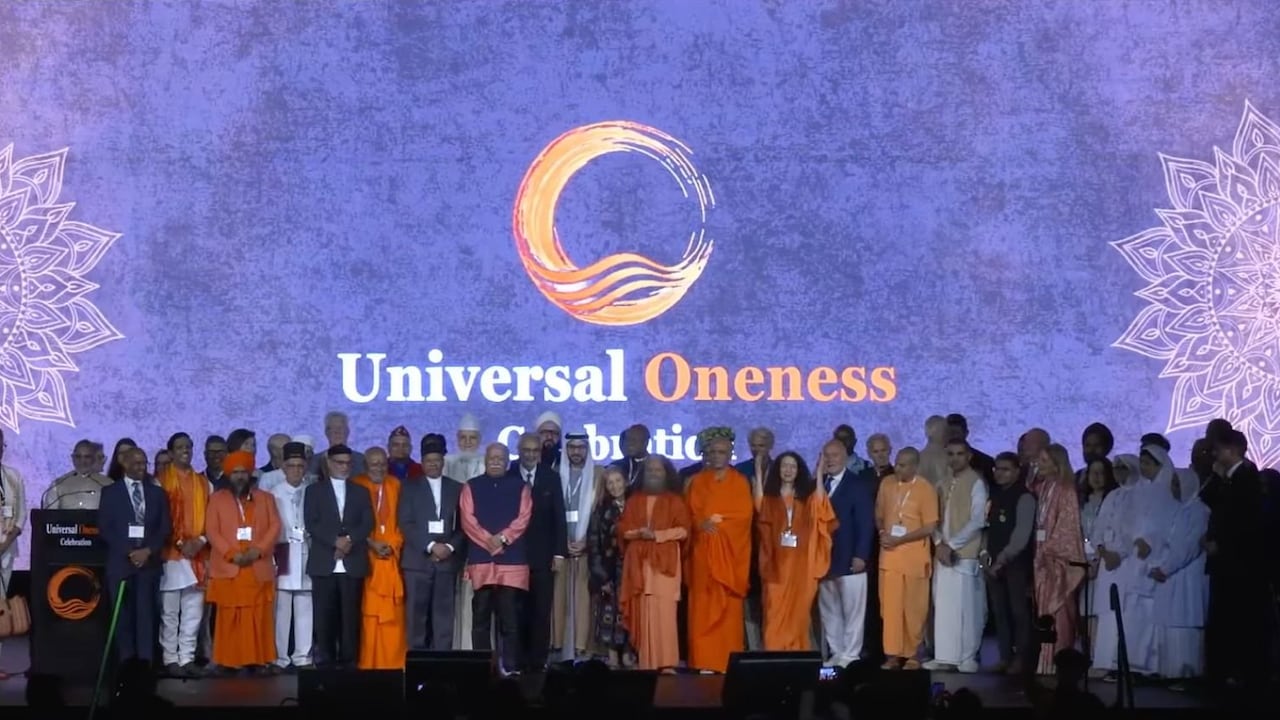 Live: Mohan Bhagwat In New York, Speaks AT Mega RSS Event