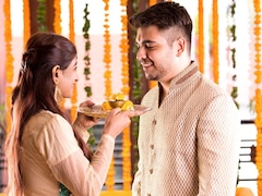 Happy Raksha Bandhan 2026: 50 Rakhi Messages, Wishes To Share With Siblings