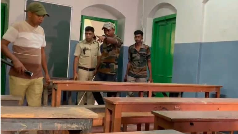 Class 1 Student Hospitalised After Snakebite In Kolkata Government School