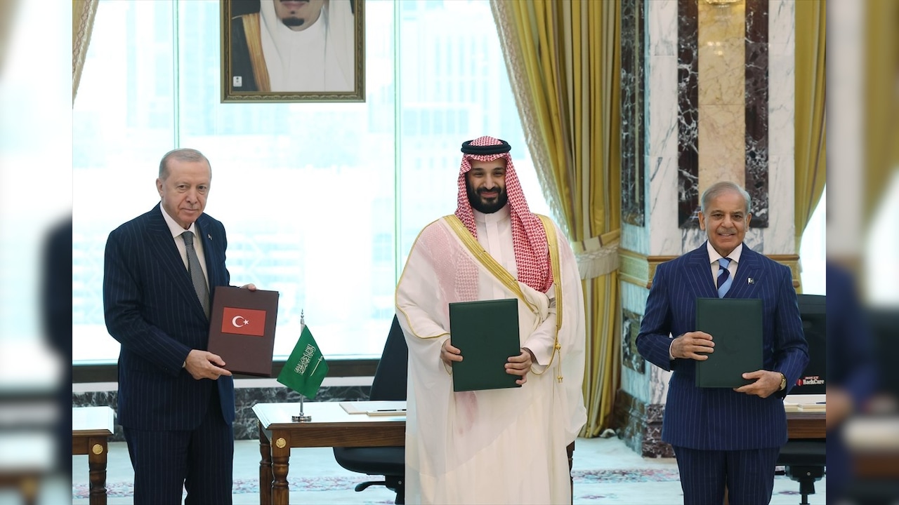 New Power Triangle Of Middle East: What to expect from Saudi-Turkey-Pakistan deal?