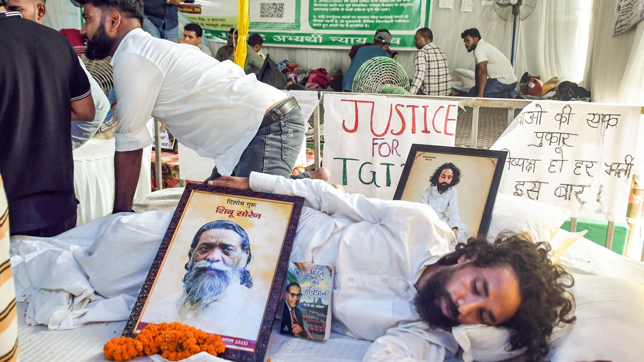 Jharkhand Students' Protest Sparks Political Row; BJP Questions Rahul Gandhi's Silence