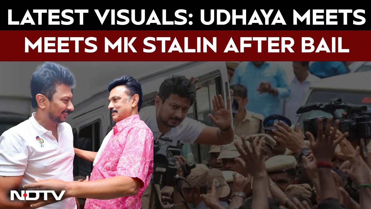 Latest Pictures Show Udhayanidhi Stalin Meeting MK Stalin After Bail