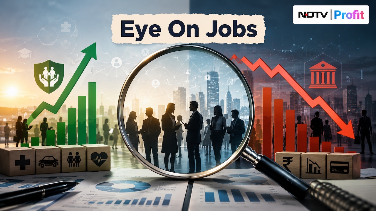 Job Maket Watch: Insurance Climbs, Banking Sinks — Check Scorecard Of Top 15 Sectors