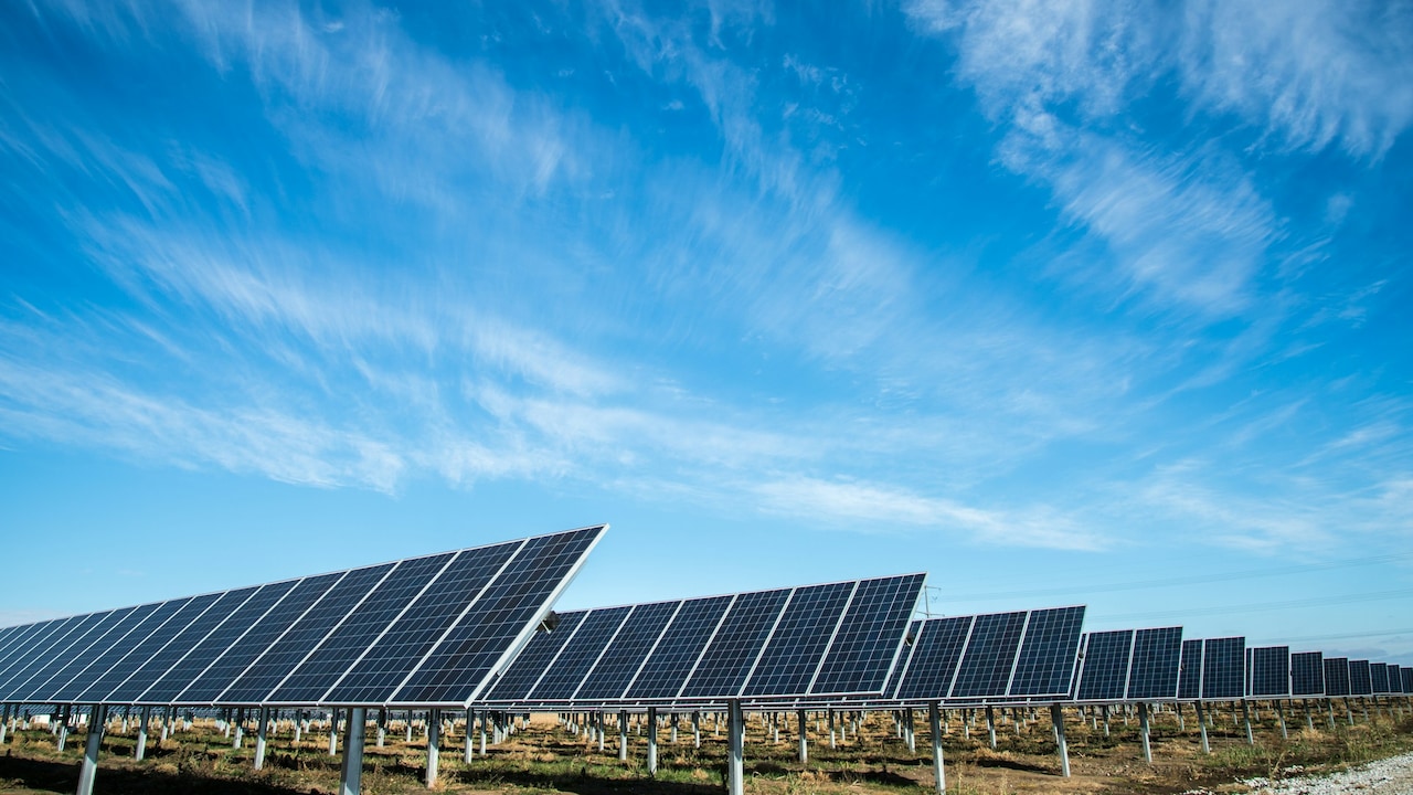 'China's Stalingrad': Viral Posts Highlight Chinese Alarm Over India's 17-Fold Solar Boom