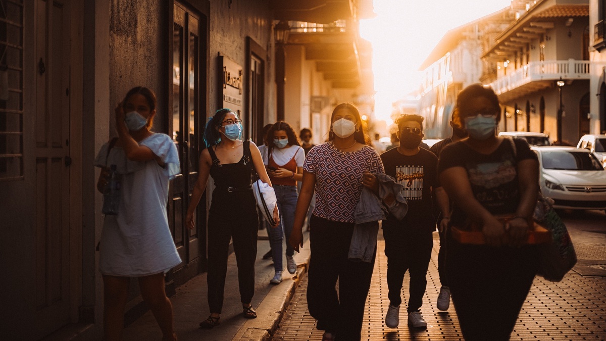 देश में तेजी से फैल रहा H1N1 वायरस, डॉक्टरों की सलाह-भीड़ में पहनें फेस मास्क, ऑनलाइन ये हैं 5 बेस्ट ऑप्शन