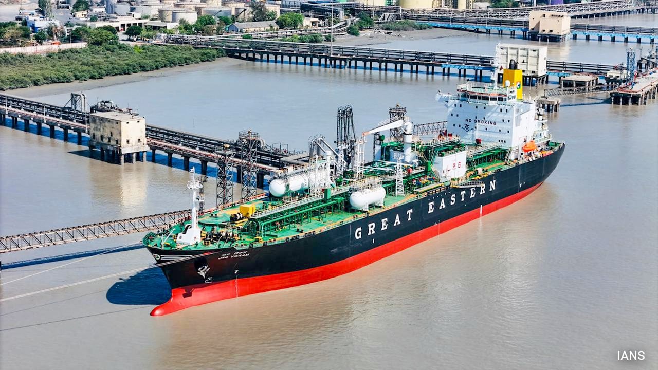 4,052 Seafarers Brought Back From Gulf Amid Middle East Crisis: Minister