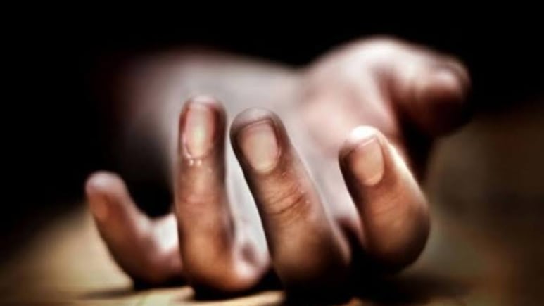 पत्&zwj;नी प्रेमी के साथ भागी, पति ने दे दी जान, परिजनों ने सड़क पर शव रखकर क्&zwj;यों लगाया जाम?