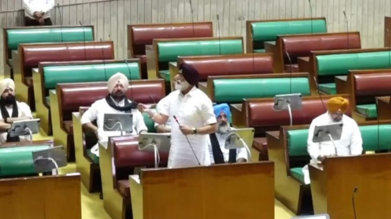Opposition Corners AAP In Punjab Assembly Over Sacrilege Law Demand