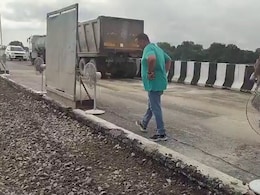 Video: Lucknow-Kanpur Expressway Road Cave-In Repairs Feature 10 Big Fans