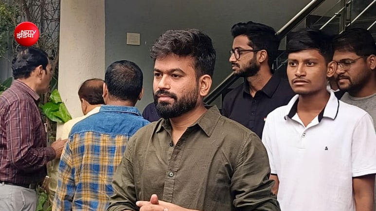 कॉकरोच जनता पार्टी ने नेशनल वर्किंग कमिटी बनाई, इन 11 लोगों को मिली जिम्मेवारी, कामों का भी हुआ बंटवारा