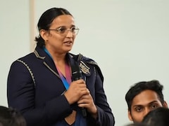 'हां मैं पीएम मोदी से मिली हूं', डिस्कस थ्रो में ब्रॉन्ज जीतने वालीं सीमा कालीरमन ने प्रधानमंत्री से कहा, अब दोस्तों से बोलूंगी