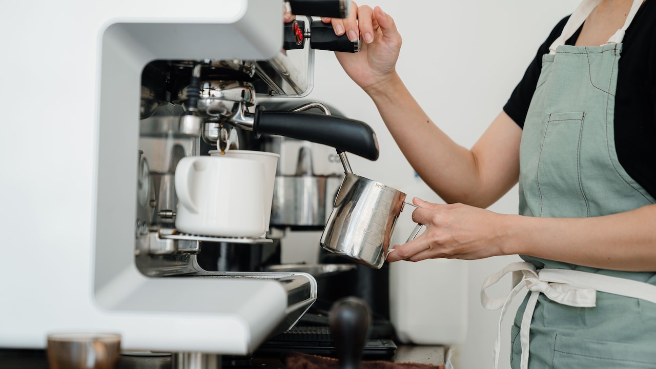 10 Coffee-Machine Myths Explained: From Weak Coffee To Grind Size 10 Coffee-Machine Myths Explained: From Weak Coffee To Grind Size