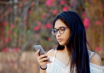Airtel मात्र ₹200 में दे रहा 30GB डाटा और Amazon Prime, Zee5, JioHotstar जैसे 19 ओटीटी का एक्सेस