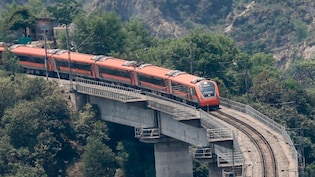जम्मू-कश्मीर को मिली तीसरी वंदे भारत ट्रेन, उधमपुर नया स्टॉप, रूट, टाइमिंग और किराया जान लें