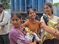 मामा की रिहाई की दुआ लेकर लड्डू गोपाल संग जेल पहुंची भांजी, विधायक कंचन तनवे ने भी बंदियों को बांधी राखी