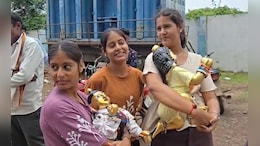 मामा की रिहाई की दुआ लेकर लड्डू गोपाल संग जेल पहुंची भांजी, विधायक कंचन तनवे ने भी बंदियों को बांधी राखी