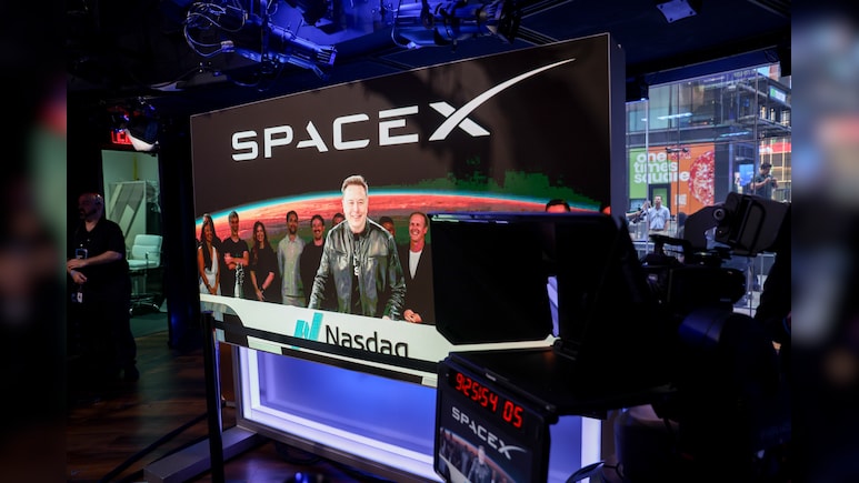 SpaceX's AI Splurge Puts a Damper on Debut Earnings After IPO; Shares Fall 7%