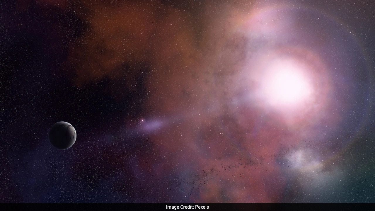 NASA's James Webb Telescope Discovers Giant Exoplanet Twice As Massive As Jupiter NASA's James Webb Telescope Discovers Giant Exoplanet Twice As Massive As Jupiter