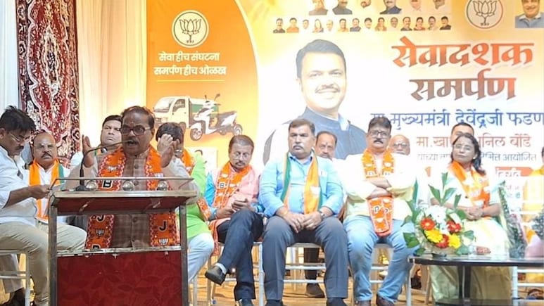 Amravati News : 'दिल्लीच्या आंदोलनात असामाजिक तत्व घुसले, मात्र पंतप्रधानांनी...'; भाजप खासदाराचे गंभीर आरोप