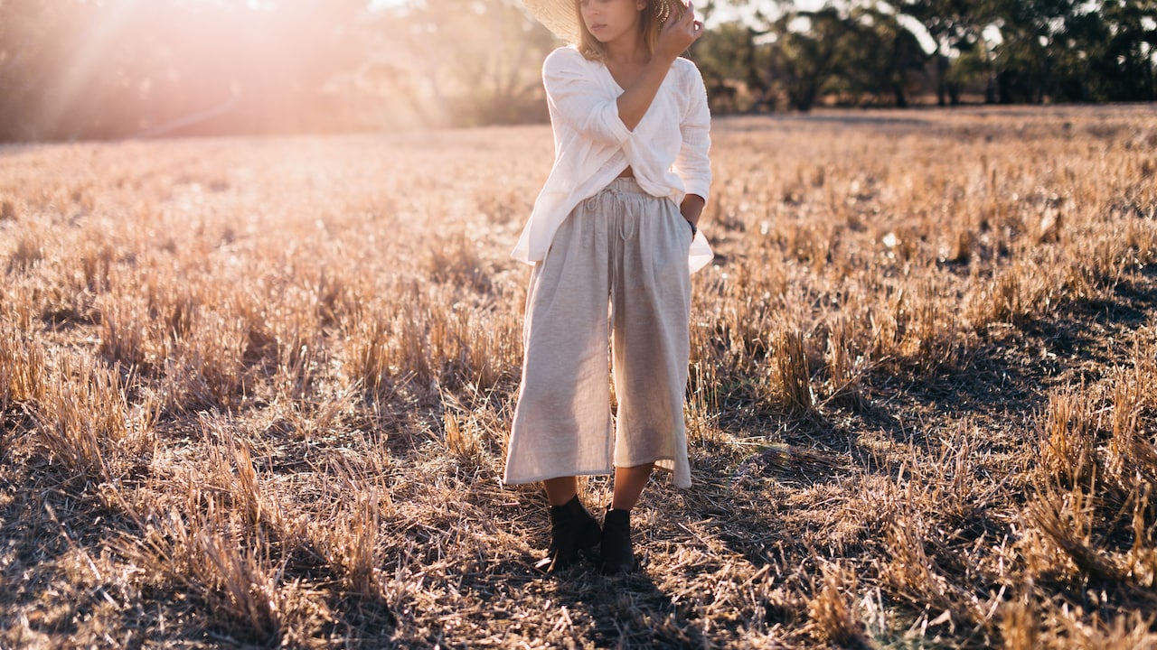 How To Keep Palazzo Trousers From Clinging: 10 Fixes For Humidity, Fabric And Fit