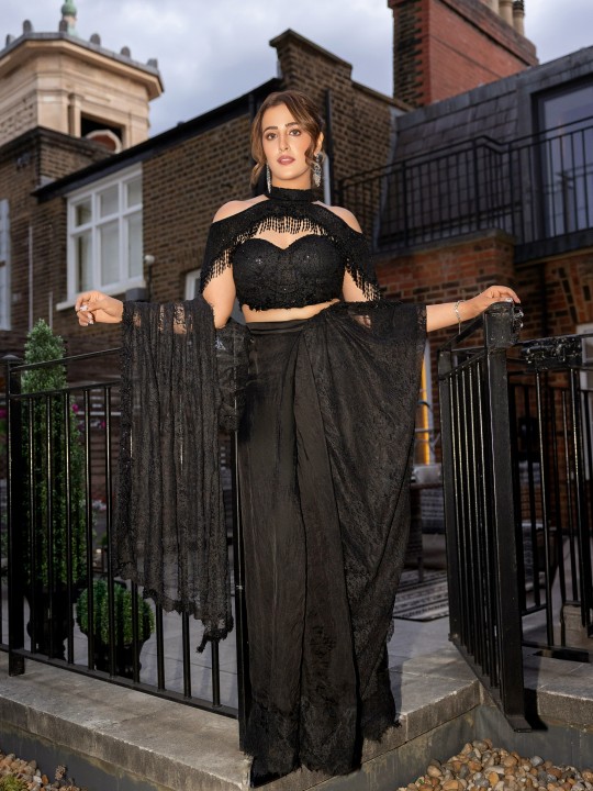 Nupur Sanon Channels Regal Glam In All-Black