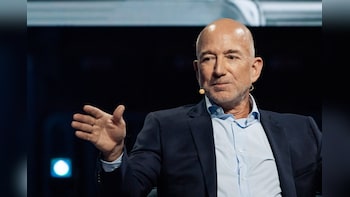 Bezos Cuts Amazon Stake By $350 Million In Year's First Sale