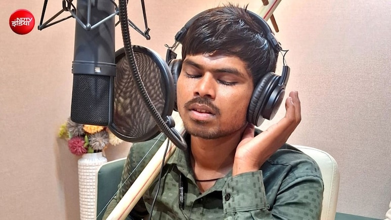 &lsquo;हनुमान अंश&rsquo; का वो गाना जिसने दृष्टिहीन बुंदेली गायक को बना दिया स्टार! कभी जिंदगी से हार मान चुके थे सागर के सुनील