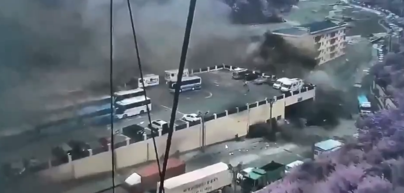 In Apocalyptic Video, People Engulfed By Flash Floods At China-Nepal Border