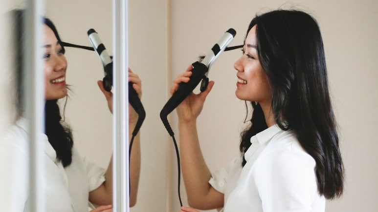 कुछ ही मिनटों में बदल जाएगा आपका हेयर लुक, Amazon पर मौजूद हैं ये शानदार Hair Curlers बेहद कम कीमत में