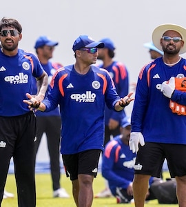 R Ashwin Tells Gautam Gambhir, Ajit Agarkar To "Be Clear" With Sarfaraz Khan As 1st Test Snub Looms