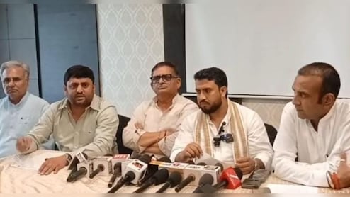 नगर न&zwj;िकाय चुनाव: कांग्रेस ने बाड़मेर में 40 और भिवाड़ी में 28 प्रत्&zwj;याश&zwj;ियों की सूची जारी की