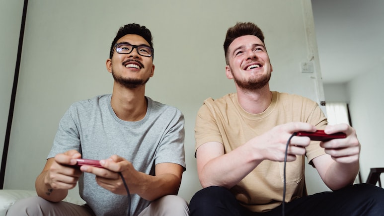 Man Mourns 'Gaming Buddy' Of 20 Years, Leaves Heartfelt Tribute: 'We Played FIFA Every Night'
