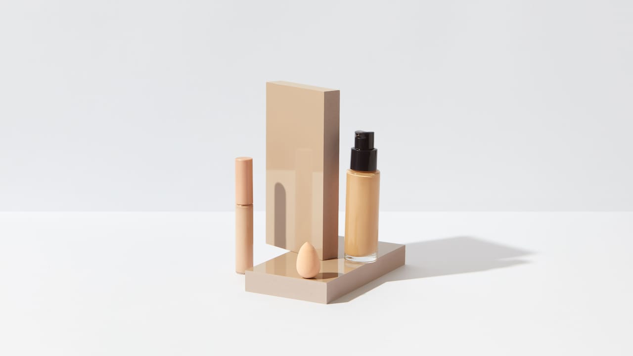 Why Does Foundation Separate? 10 Common Makeup Myths Explained Why Does Foundation Separate? 10 Common Makeup Myths Explained
