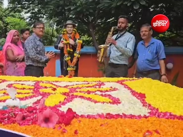 सुरों के सम्राट किशोर कुमार का जन्मदिन आज, खंडवा में उमड़ा प्रशंसकों का सैलाब, गाए किशोर दा के गीत