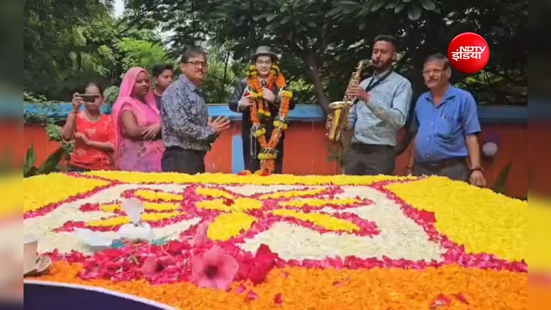 सुरों के सम्राट किशोर कुमार का जन्मदिन आज, खंडवा में उमड़ा प्रशंसकों का सैलाब, गाए किशोर दा के गीत