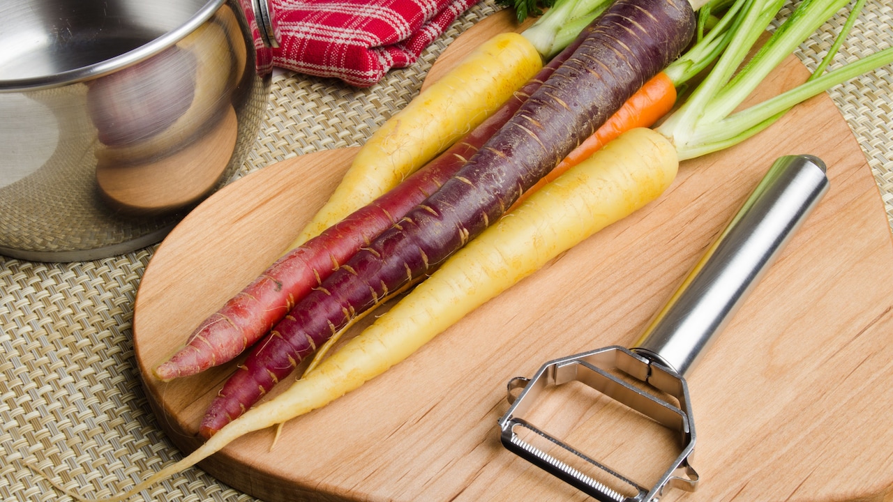 Budget-friendly handy vegetable peelers on Amazon Budget-friendly handy vegetable peelers on Amazon
