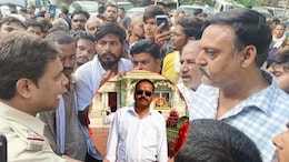 तलवार-चाकुओं से गोदा, दो दिन बाद मौत; भिंड में ठेले पर शव रखकर थाने पहुंचे परिजनों का हंगामा
