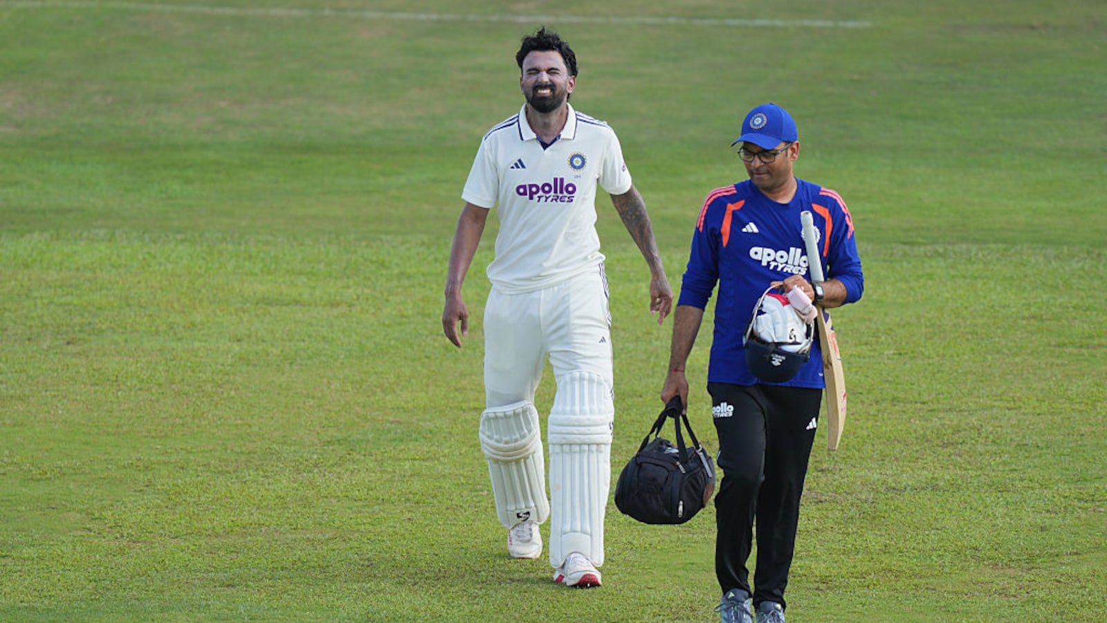 KL Rahul Struggles To Hold Bat, Retires Hurt After Injury In 1st Test vs Sri Lanka