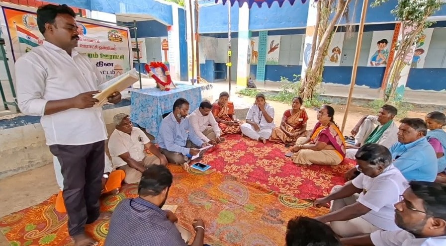 Residents of Ekanapuram village in Kancheepuram district unanimously adopted a resolution thanking Chief Minister Vijay for opposing the proposed Parandur greenfield airport Residents of Ekanapuram village in Kancheepuram district unanimously adopted a resolution thanking Chief Minister Vijay for opposing the proposed Parandur greenfield airport