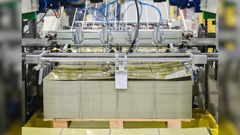 US Set To Cut Tariffs On Canada Metals, Autos In Trade Deal