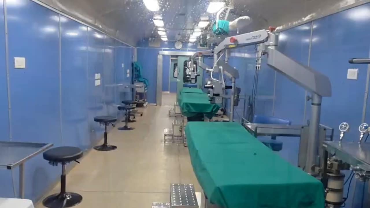 lifeline express hospital on wheels reaches surajpur vishrampur free treatment. 