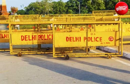 LIVE: स्प्रिगडेल्स समेत दिल्ली के कई नामी स्कूलों को मिली बम से उड़ाने की धमकी, पुलिस मौके पर पहुंची
